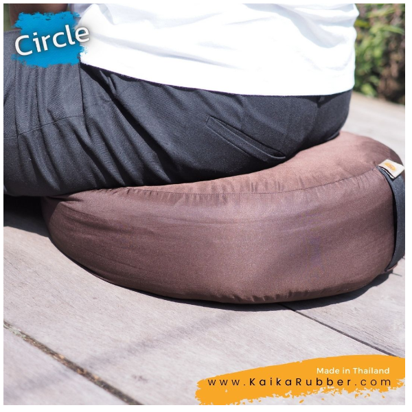 เบาะรองนั่งสมาธิ Kaika รุ่น Circle  สีน้ำตาล ผ้ากันน้ำกันไรฝุ่น
